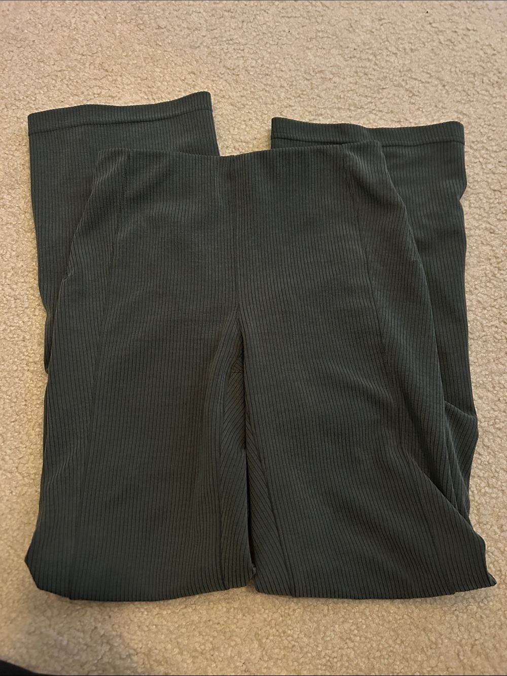 Lululemon Ribbed Softstreme Flared Pant
Regular - Picture 4 of 8